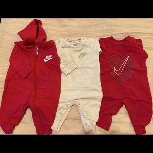 Nike bodysuit lot(NB)